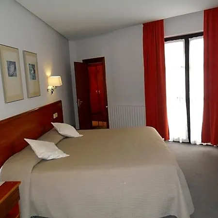 Anoeta